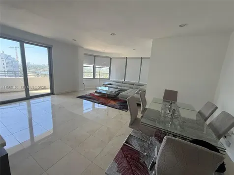 5555 Collins Avenue Miami Beach FL 33140