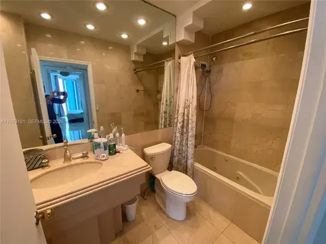 5555 Collins Avenue Miami Beach FL 33140