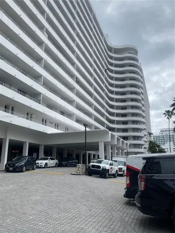 5555 Collins Avenue Miami Beach FL 33140