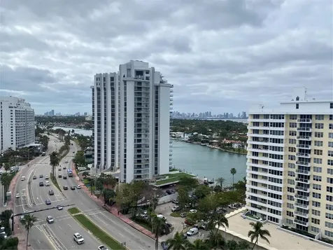 5555 Collins Avenue Miami Beach FL 33140