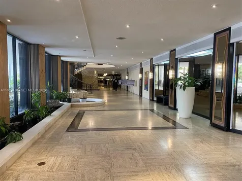 5555 Collins Avenue Miami Beach FL 33140