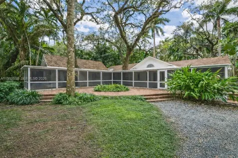 2925 Seminole Street Miami FL 33133