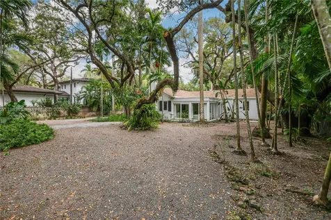 2925 Seminole Street Miami FL 33133