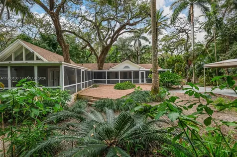 2925 Seminole Street Miami FL 33133