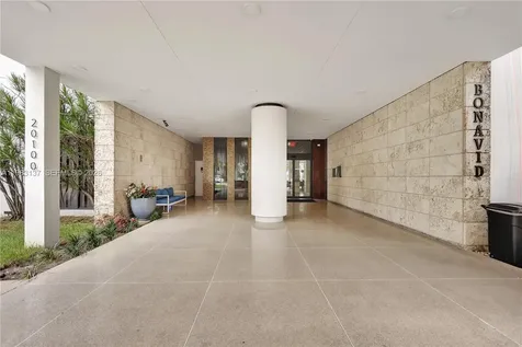 20100 W Country Club Drive Aventura FL 33180