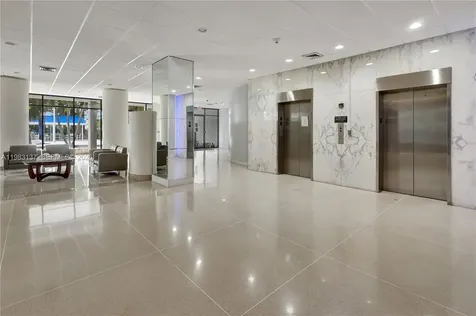 20100 W Country Club Drive Aventura FL 33180