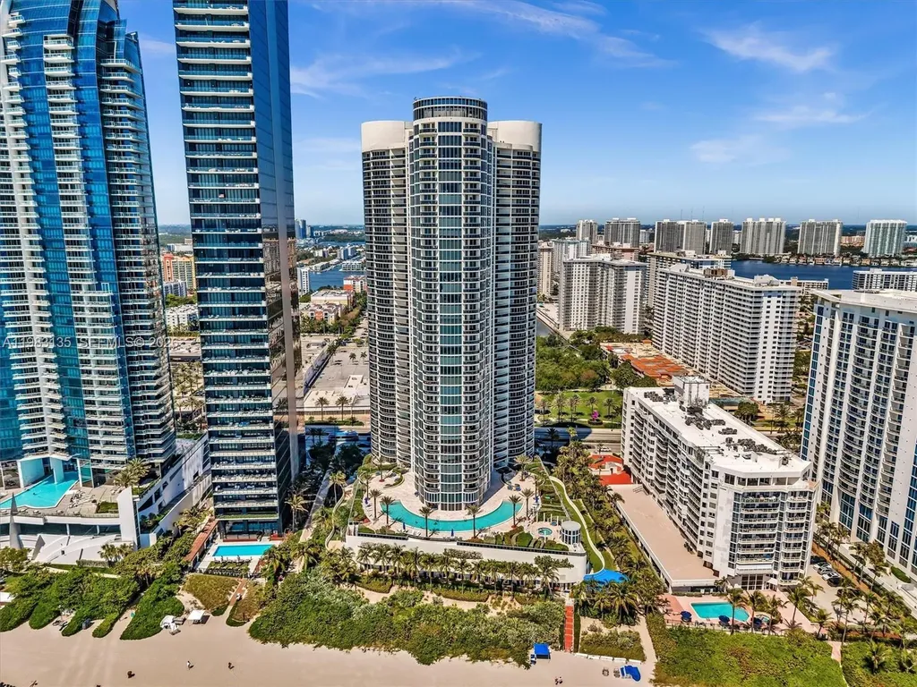 17201 Collins Avenue Sunny Isles Beach FL 33160