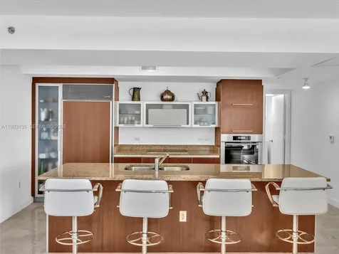 17201 Collins Avenue Sunny Isles Beach FL 33160