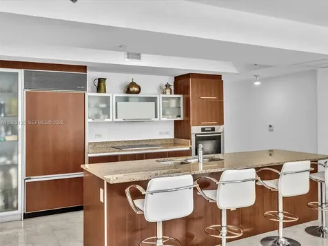 17201 Collins Avenue Sunny Isles Beach FL 33160