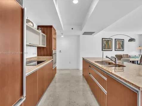 17201 Collins Avenue Sunny Isles Beach FL 33160