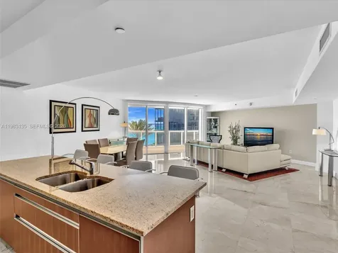 17201 Collins Avenue Sunny Isles Beach FL 33160