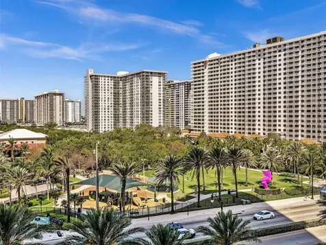 17201 Collins Avenue Sunny Isles Beach FL 33160