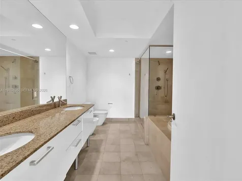 17201 Collins Avenue Sunny Isles Beach FL 33160