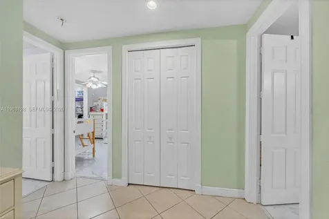 9675 NW 39th Court Coral Springs FL 33065
