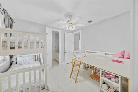 9675 NW 39th Court Coral Springs FL 33065