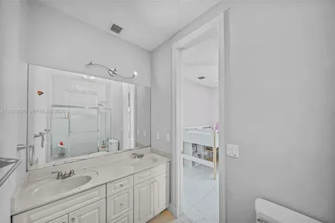 9675 NW 39th Court Coral Springs FL 33065