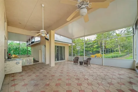 9675 NW 39th Court Coral Springs FL 33065
