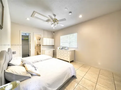 9675 NW 39th Court Coral Springs FL 33065