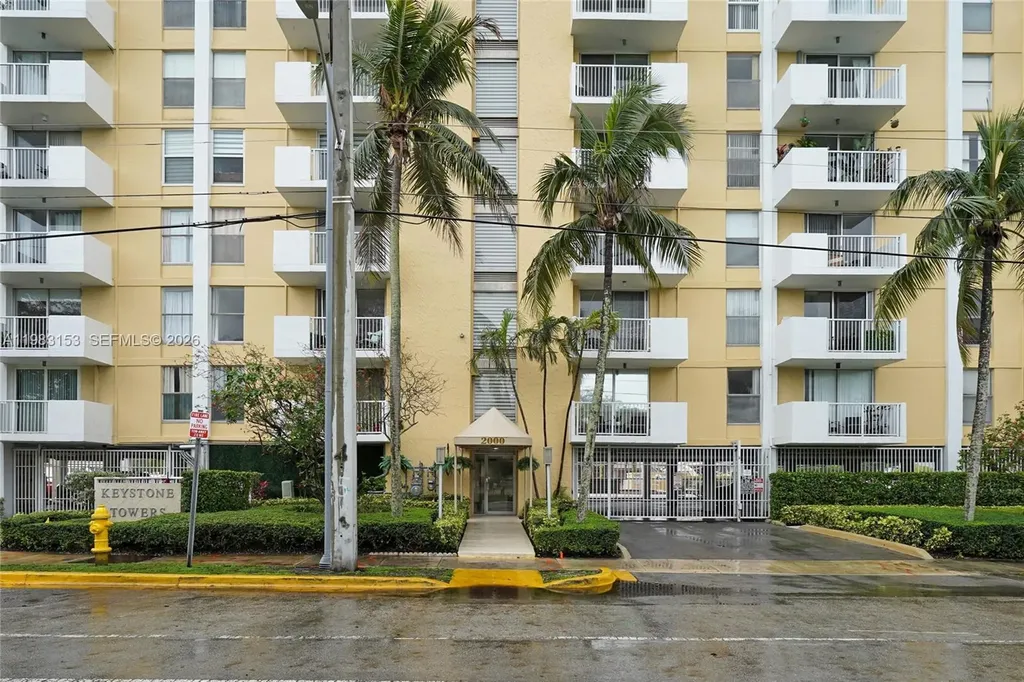 2000 NE 135th Street North Miami FL 33181