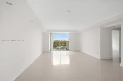 2000 NE 135th Street North Miami FL 33181