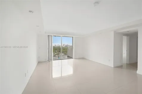 2000 NE 135th Street North Miami FL 33181