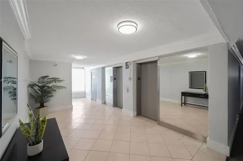 2000 NE 135th Street North Miami FL 33181