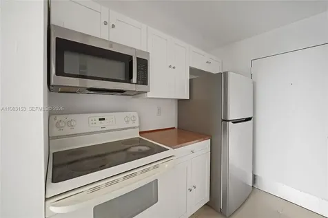 2000 NE 135th Street North Miami FL 33181