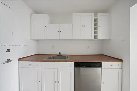 2000 NE 135th Street North Miami FL 33181