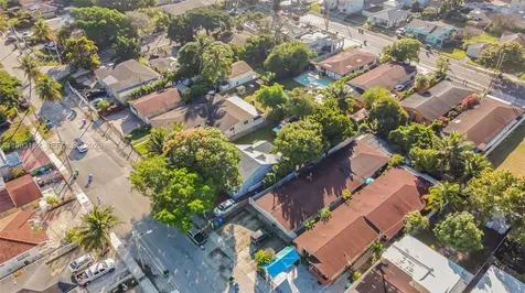 2142 NW 33rd Street Miami FL 33142