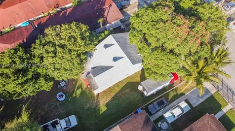 2142 NW 33rd Street Miami FL 33142
