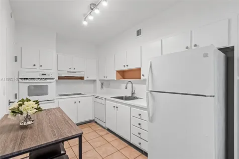 90 Edgewater Drive Coral Gables FL 33133