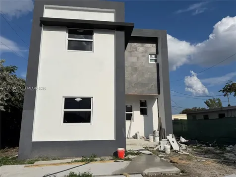850 NW 18th Avenue Pompano Beach FL 33069