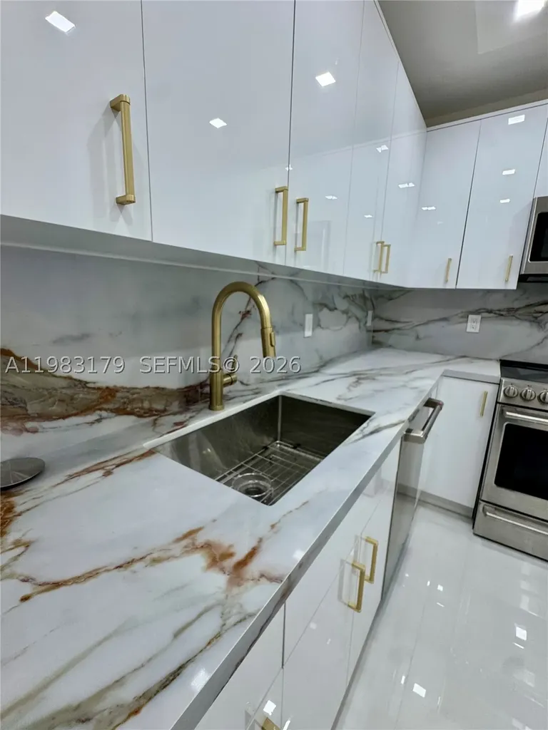 10185 Collins Avenue Bal Harbour FL 33154
