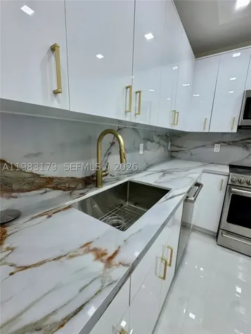 10185 Collins Avenue Bal Harbour FL 33154