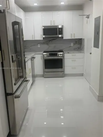 10185 Collins Avenue Bal Harbour FL 33154