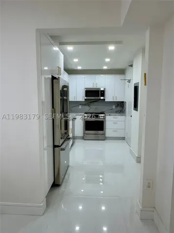 10185 Collins Avenue Bal Harbour FL 33154