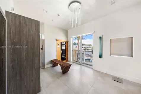 4775 Collins Avenue Miami Beach FL 33140