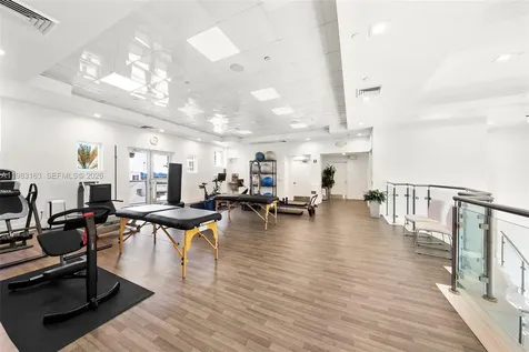 4775 Collins Avenue Miami Beach FL 33140