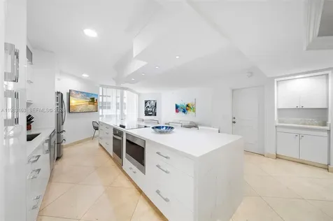 4775 Collins Avenue Miami Beach FL 33140