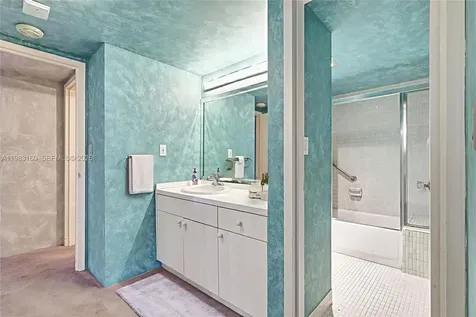 20100 W Country Club Drive Aventura FL 33180