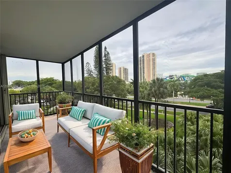 20100 W Country Club Drive Aventura FL 33180