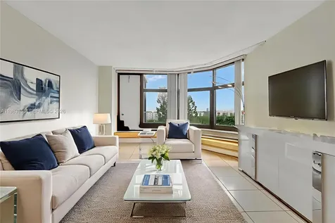 20100 W Country Club Drive Aventura FL 33180