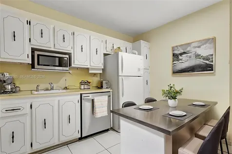20100 W Country Club Drive Aventura FL 33180