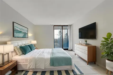 20100 W Country Club Drive Aventura FL 33180