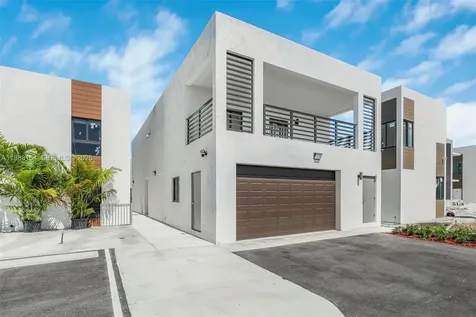 16955 SW 100th Avenue Miami FL 33157
