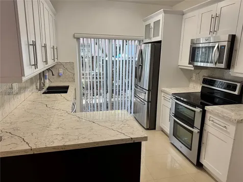 8025 Lake Drive Doral FL 33166
