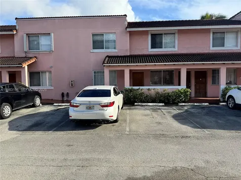 8025 Lake Drive Doral FL 33166
