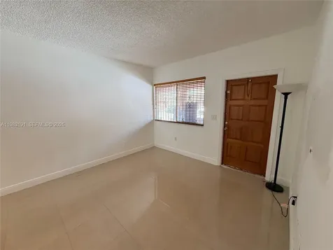 8025 Lake Drive Doral FL 33166