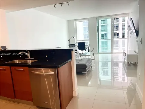253 NE 2nd Street Miami FL 33132