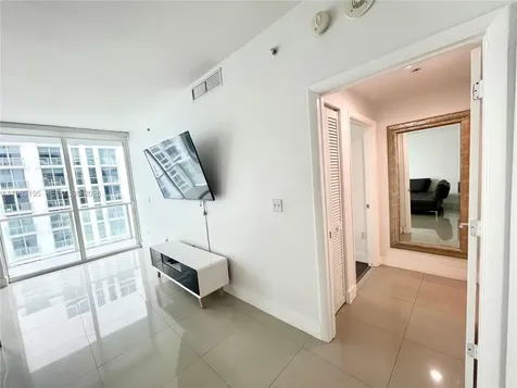 253 NE 2nd Street Miami FL 33132